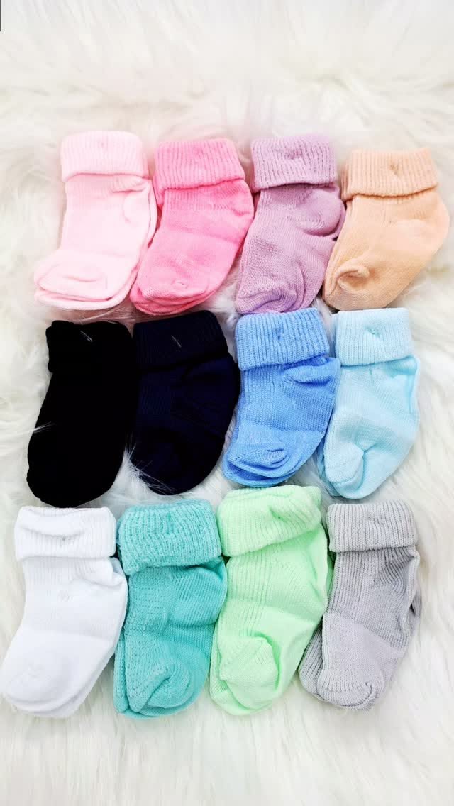 Carter's baby's socks - Image 3